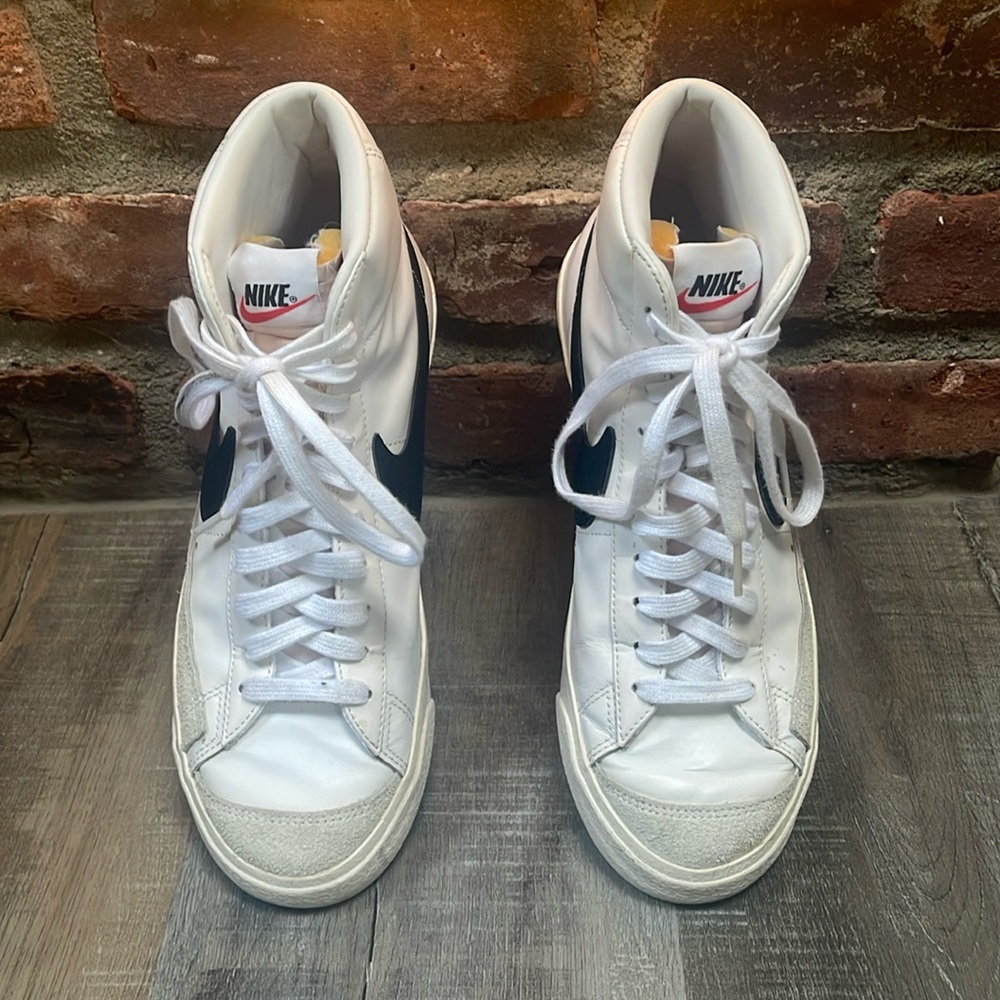 Nike women’s Blazers, Mid ‘77, size 9.